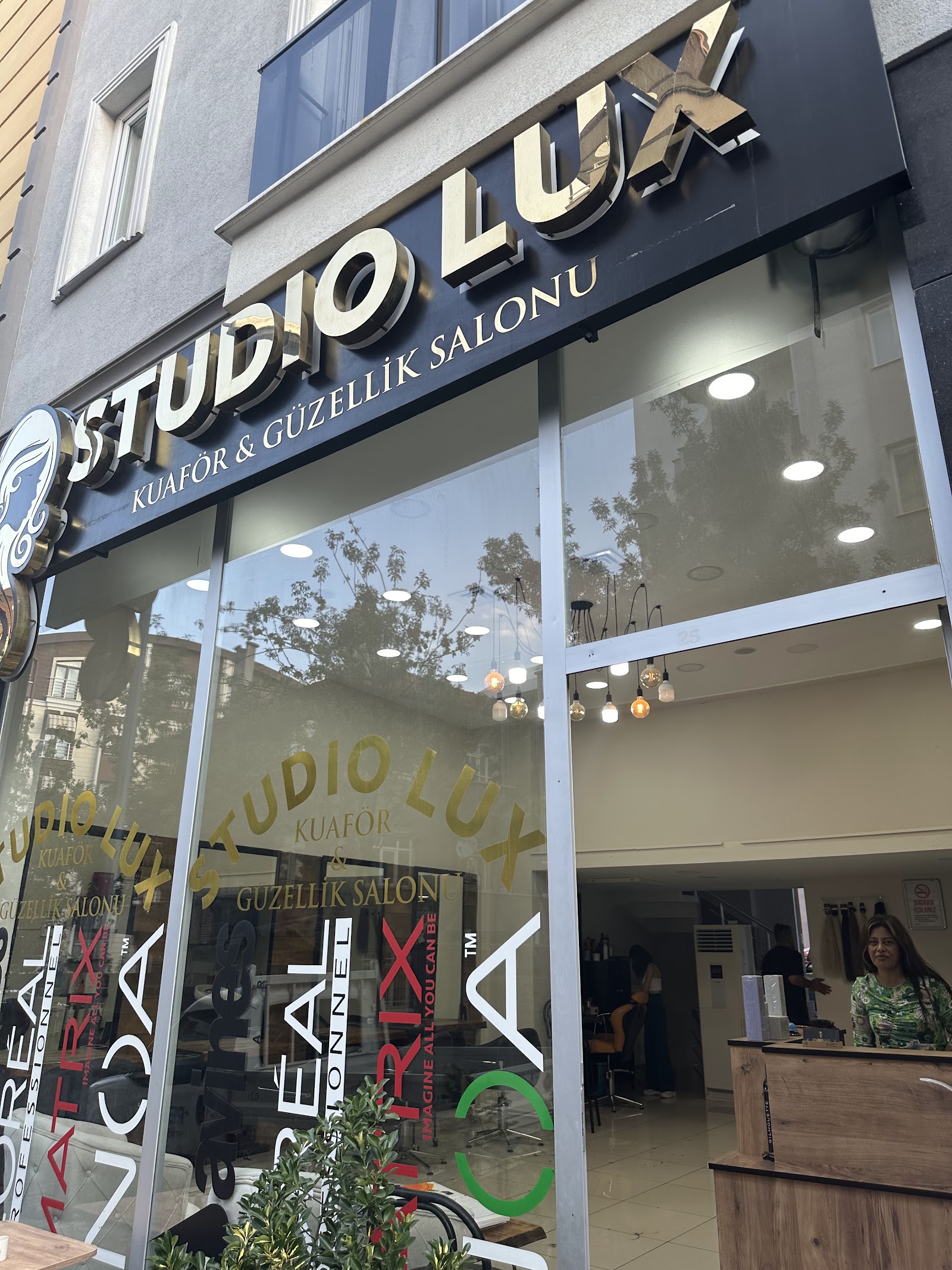 STUDIO LUX KUAFÖR GÜZELLİK SALONU