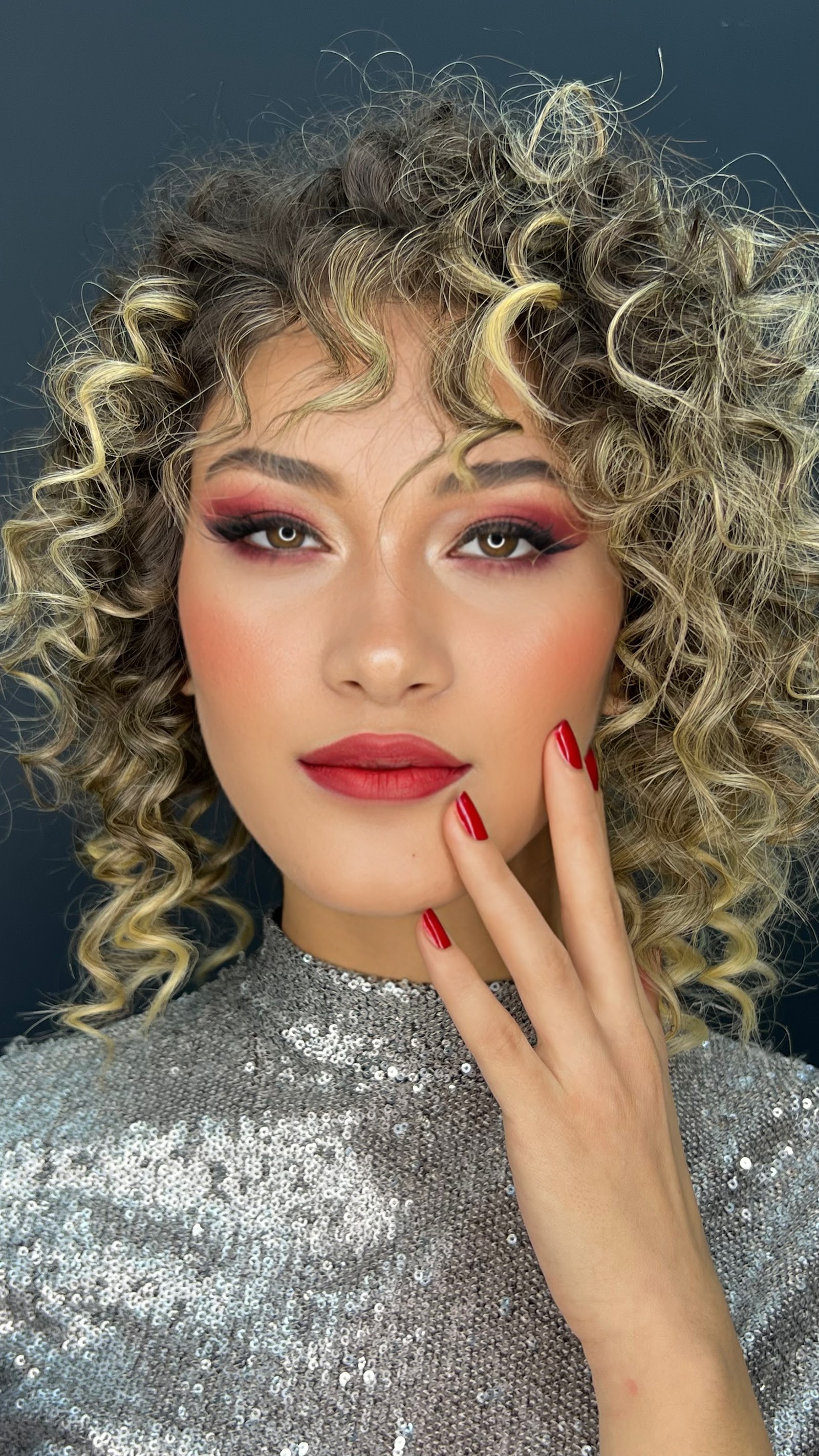 STUDIO LUX KUAFÖR GÜZELLİK SALONU