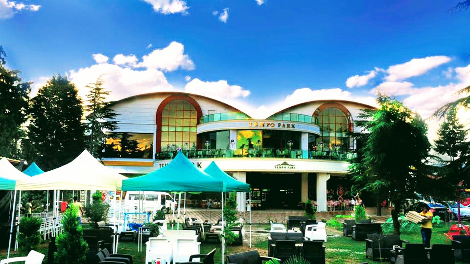 Tempo Wedding Hall kır düğünü mekanı — Merkez